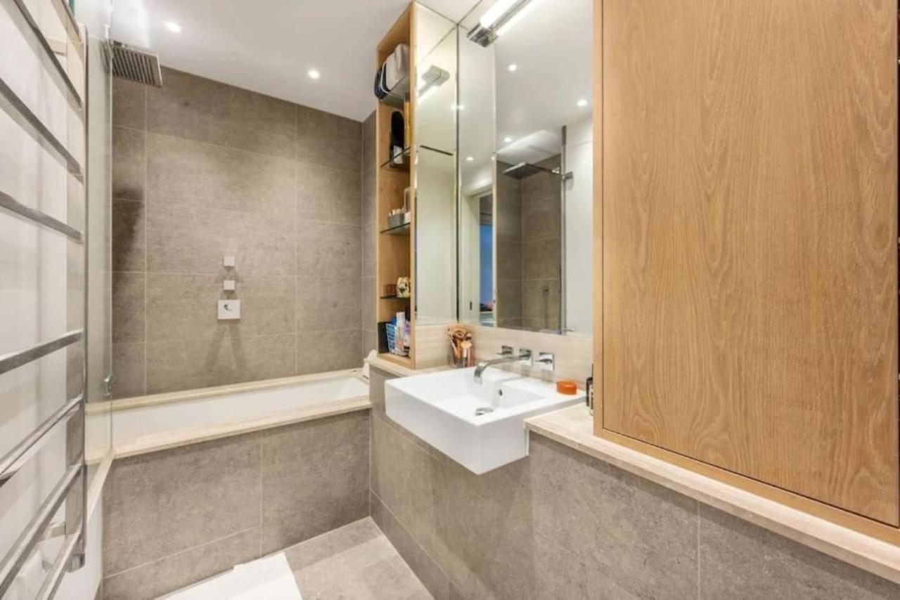 Posh 3 Bedroom Flat With Terrace And Indoor Fireplace In Mayfair, Near Hyde Park Londres Exterior foto